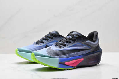 NIKE Neue Laufschuhe