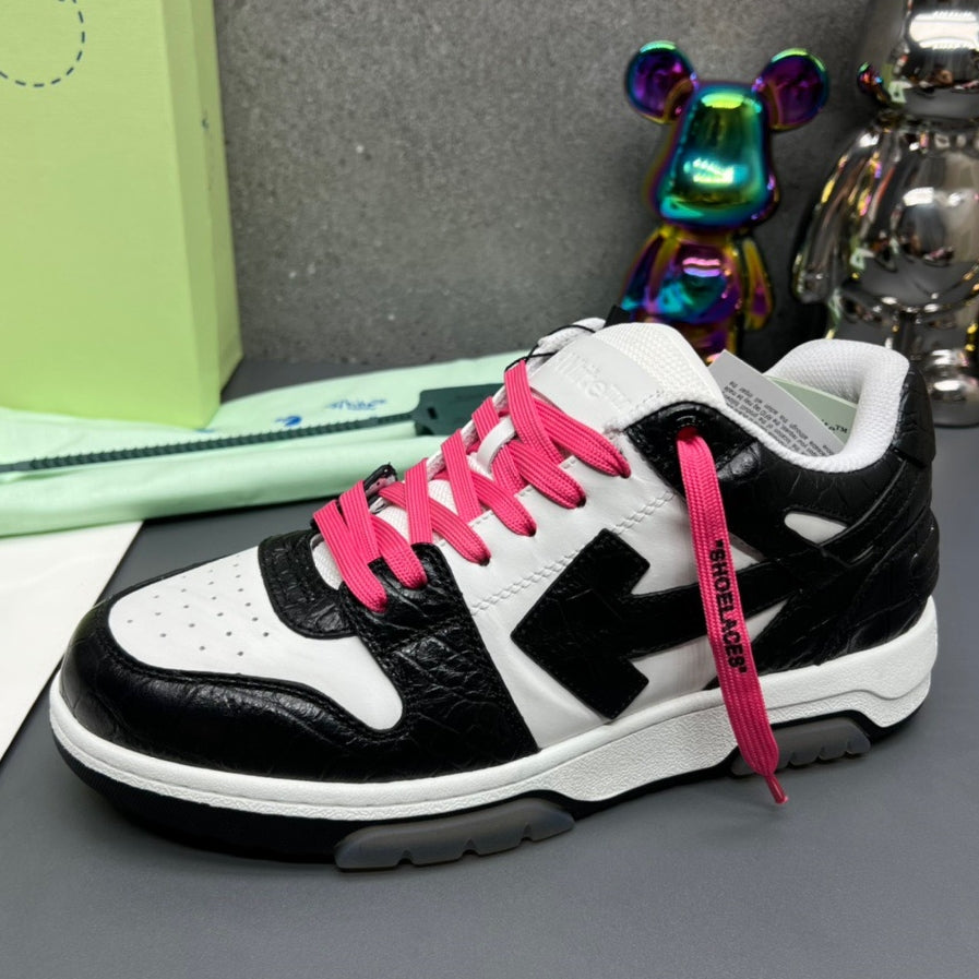 OFF-Whlte Arrow Logo Leather Sneakers #41