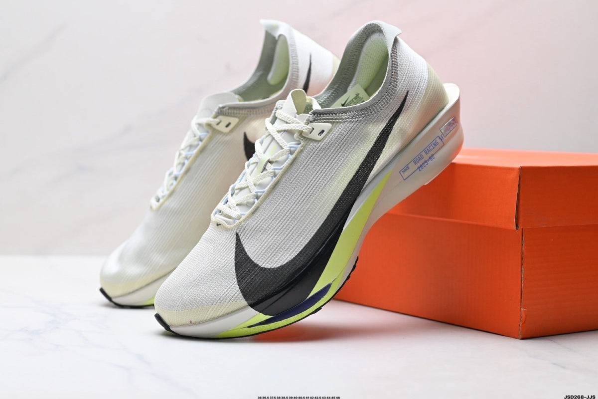 2026 NIKE Neue Herren Laufschuhe