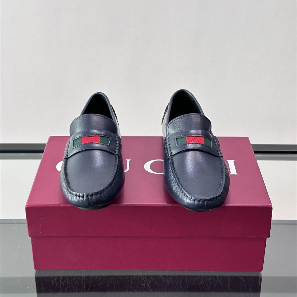 Gucci Shoes #68