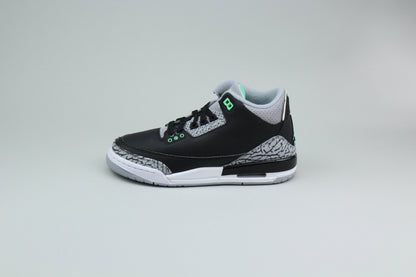 Air Jordan 3 Retro 'Green Glow' (GS) - Green Glow - image 3