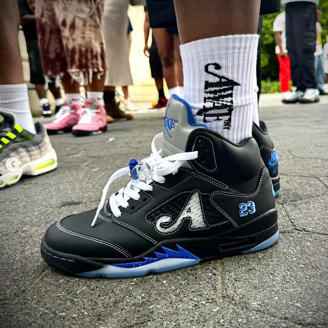 Air Jordan 5 Retro Awake NY 'Black' - Black - image 8