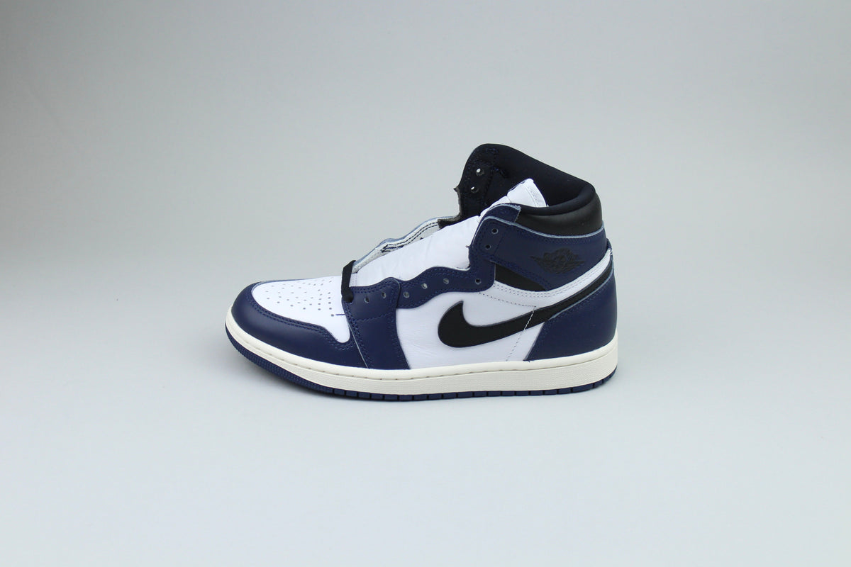 Air Jordan 1 Retro High OG 'Midnight Navy' - Midnight Navy - image 3