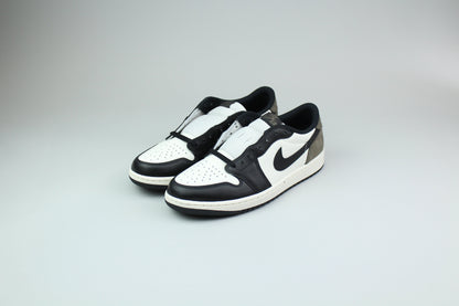 Air Jordan 1 Low OG 'Mocha' - Mocha - image 6