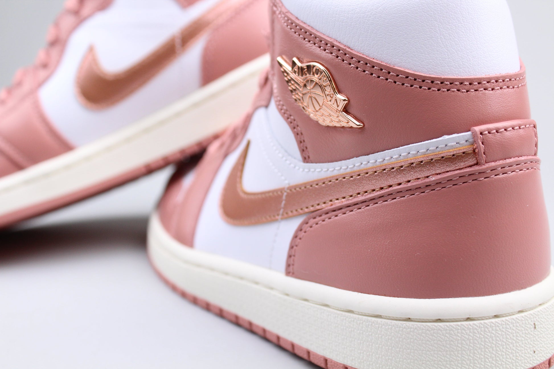 Air Jordan 1 Mid 'Red Stardust' - Red Stardust - image 2