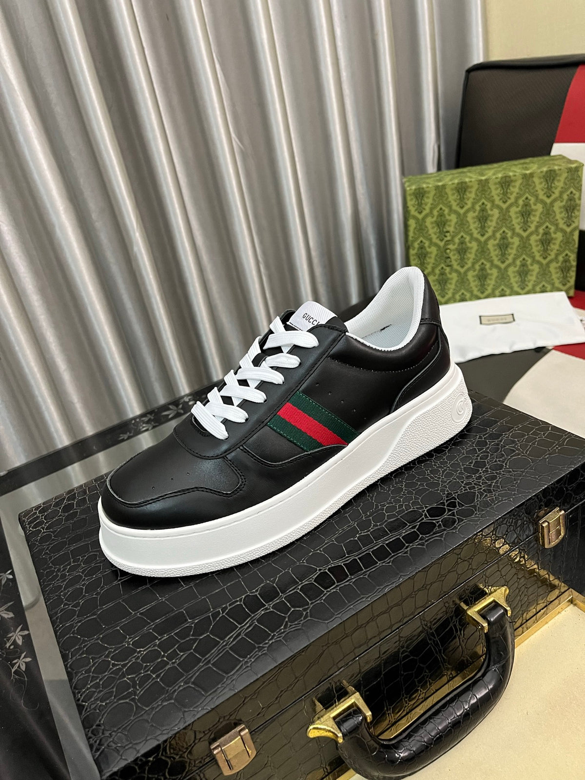 Gucci Shoes #24 - Color 01