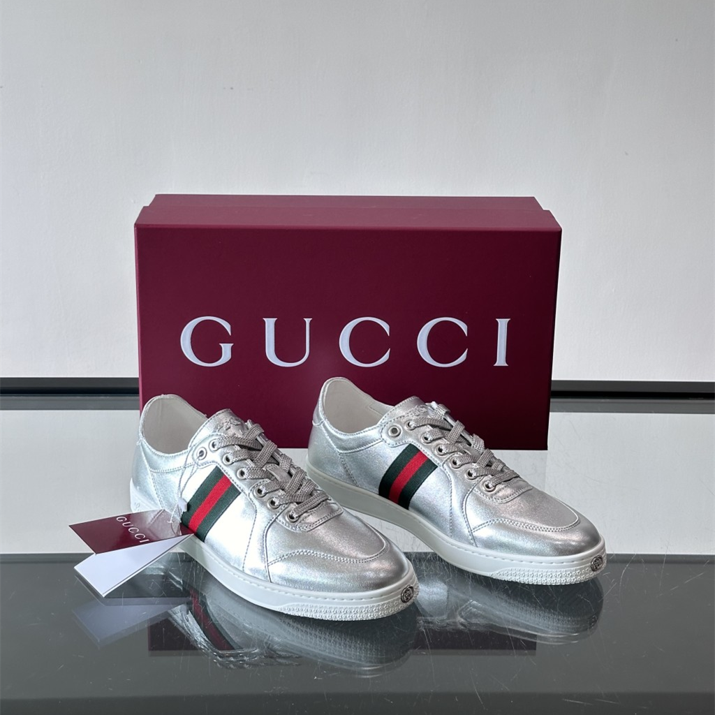 Gucci Shoes #69