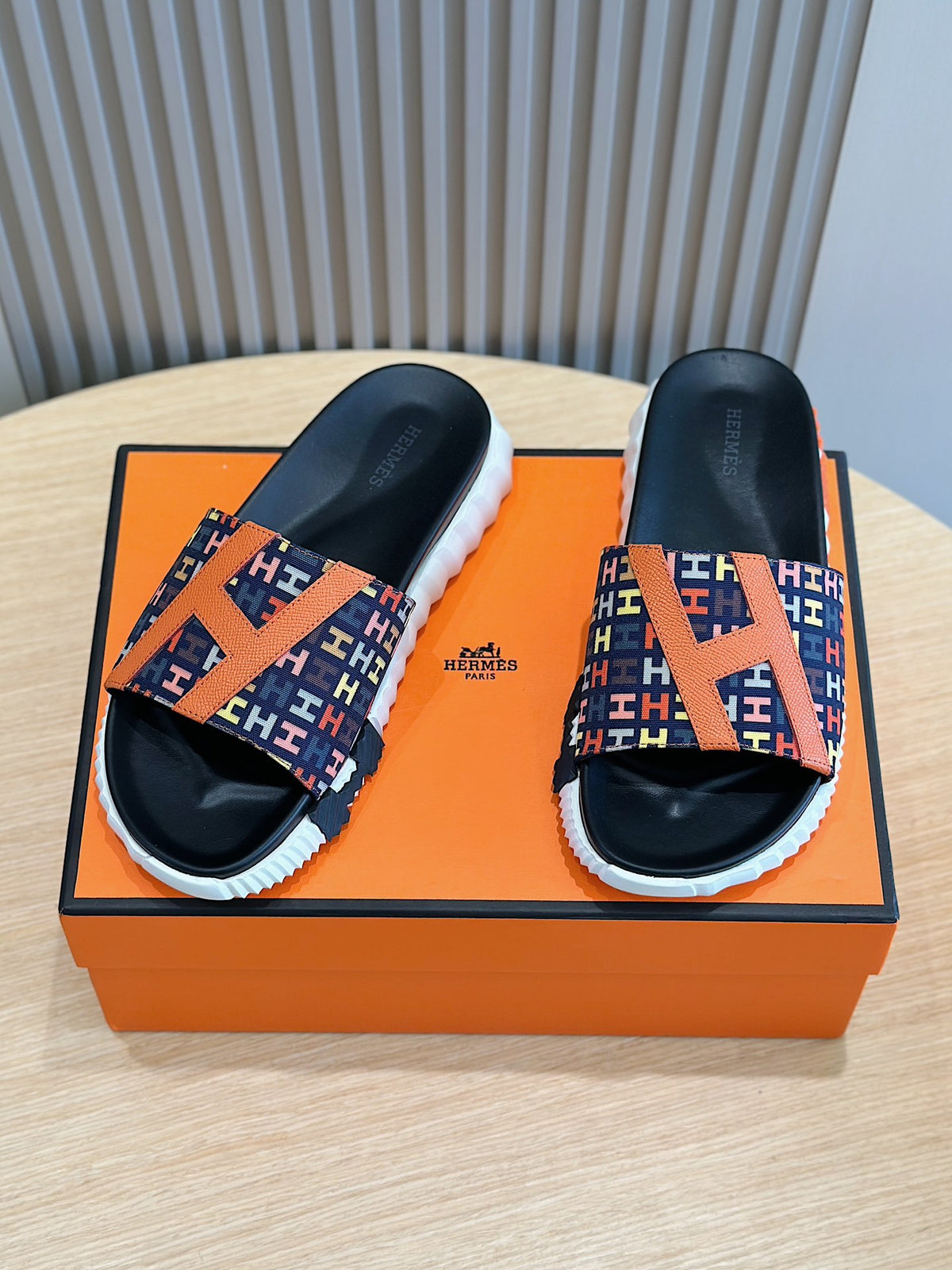 Hermes Shoes #33 - Color 01
