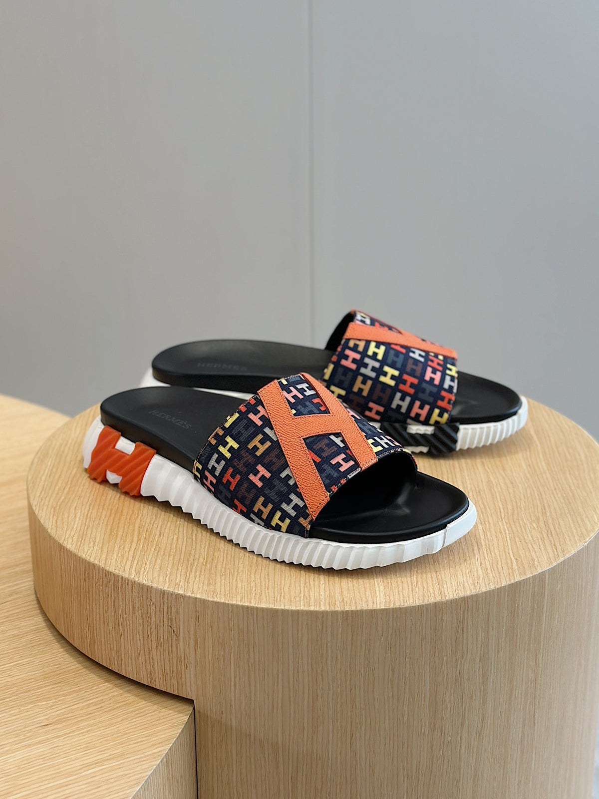 Hermes Shoes #33 - Color 01