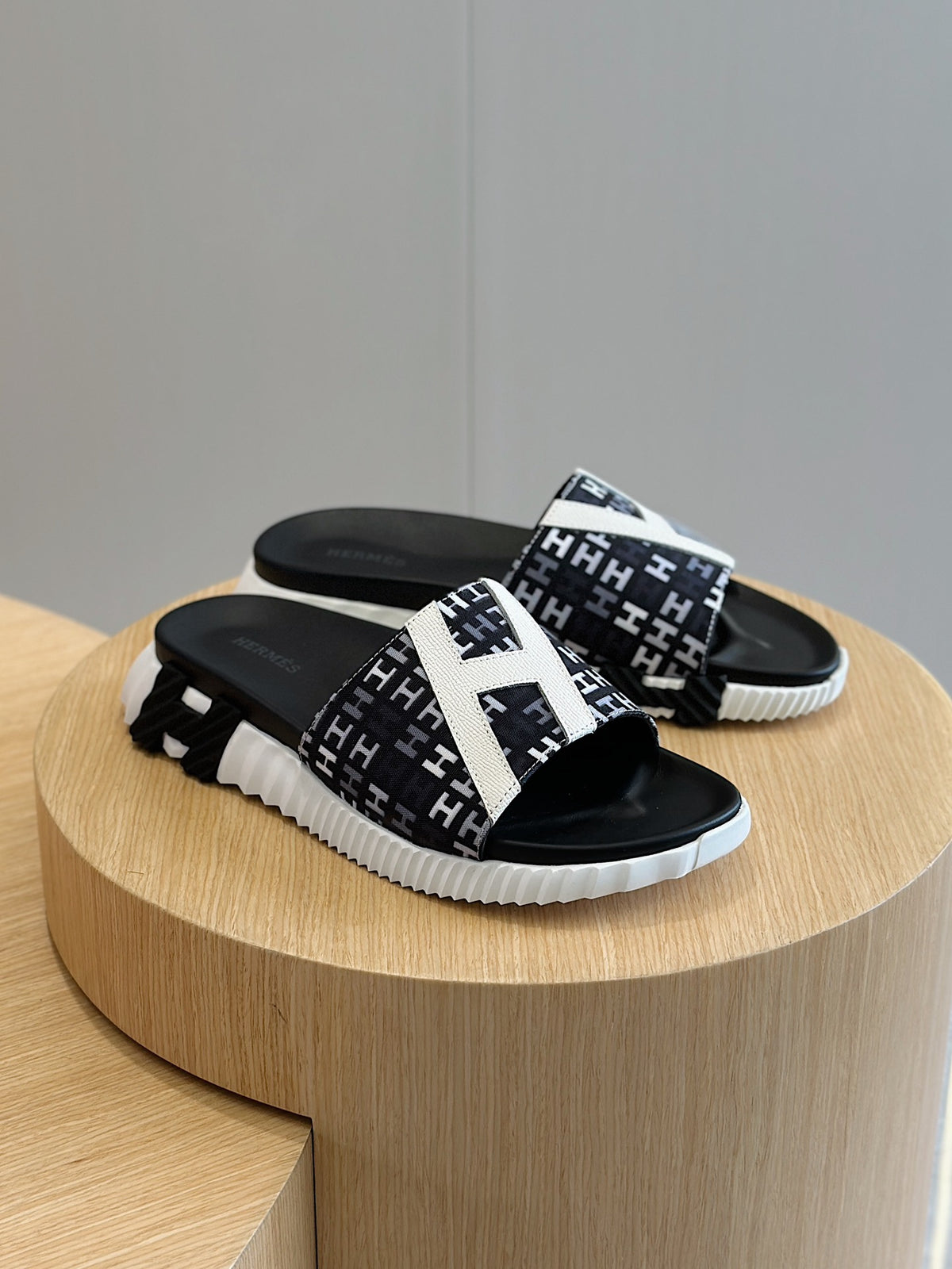 Hermes Shoes #33 - Color 04