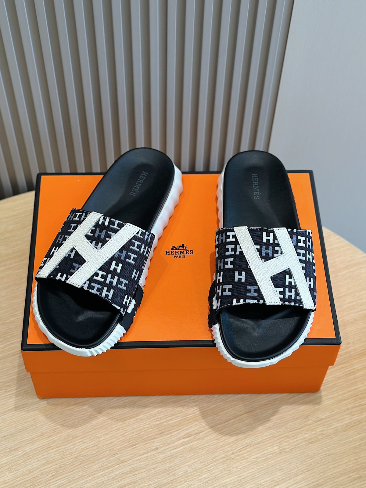 Hermes Shoes #33 - Color 04