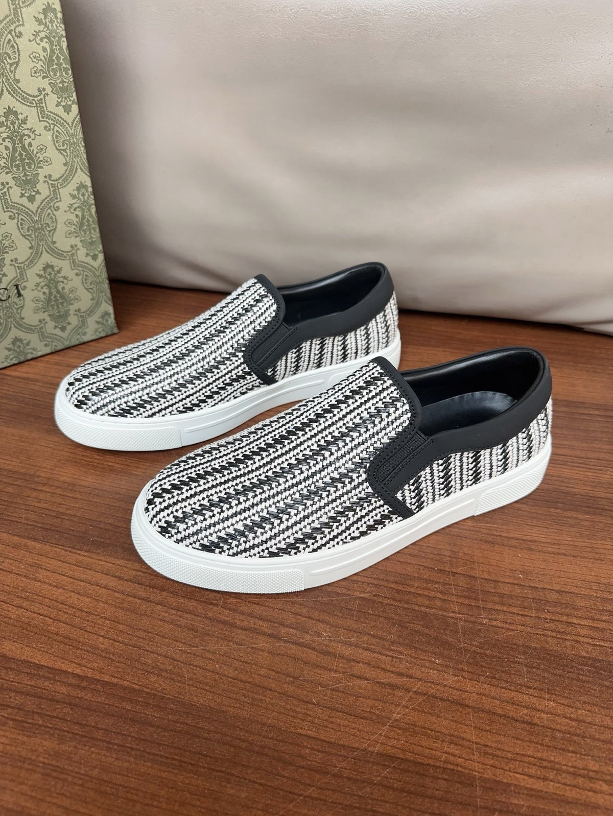Gucci Shoes #44 - Color 03