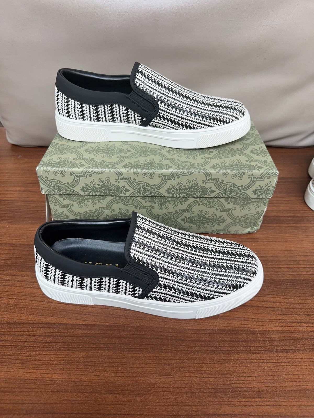 Gucci Shoes #44 - Color 03