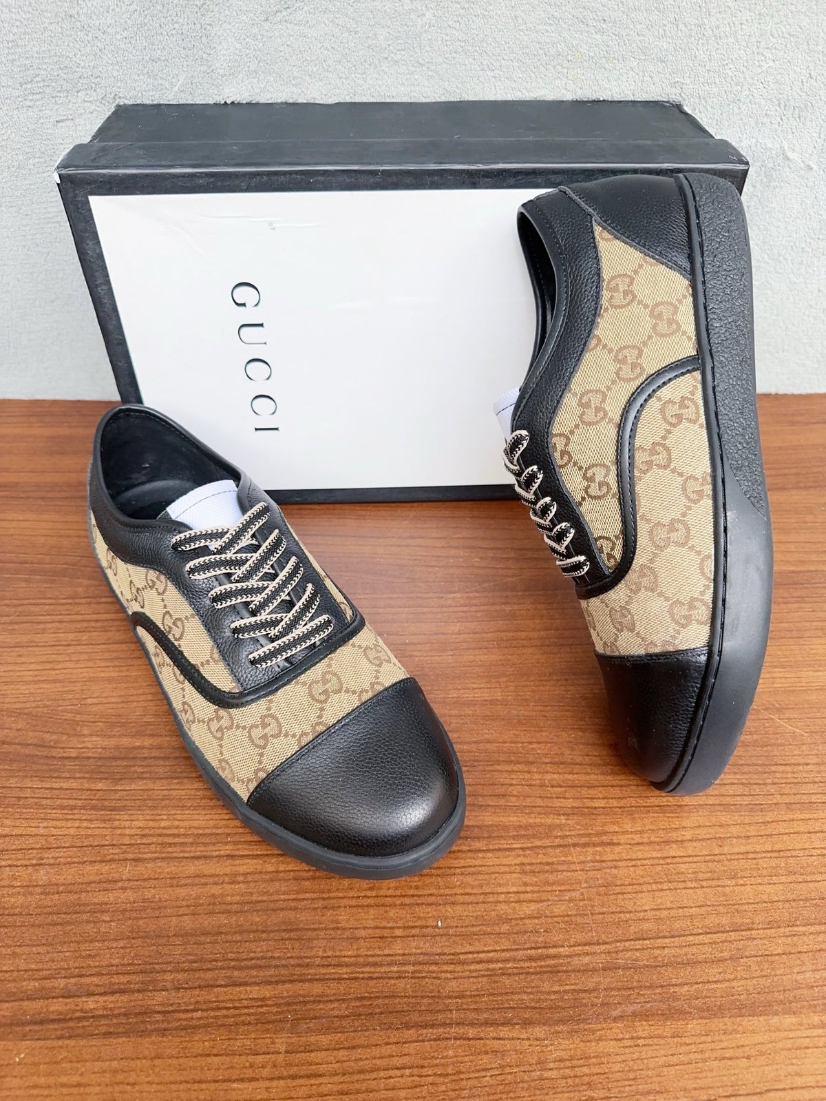 Gucci Shoes #40 - Color 02
