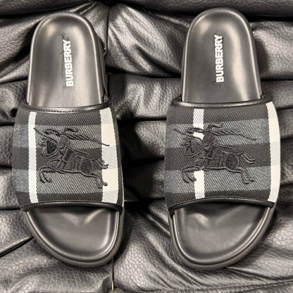 Burberry Vintage Check Slides#18