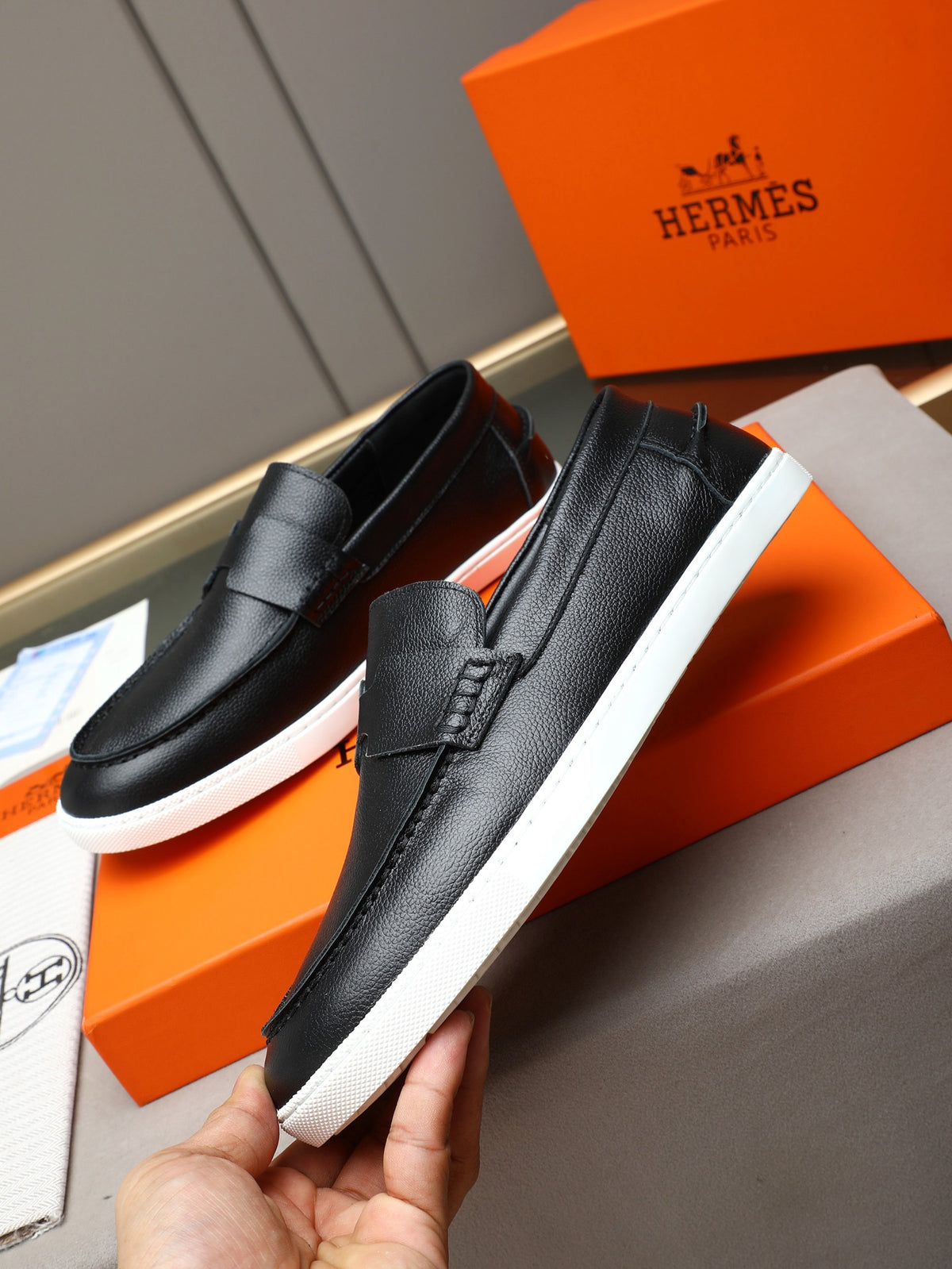 Hermes Shoes #39 - Color 01